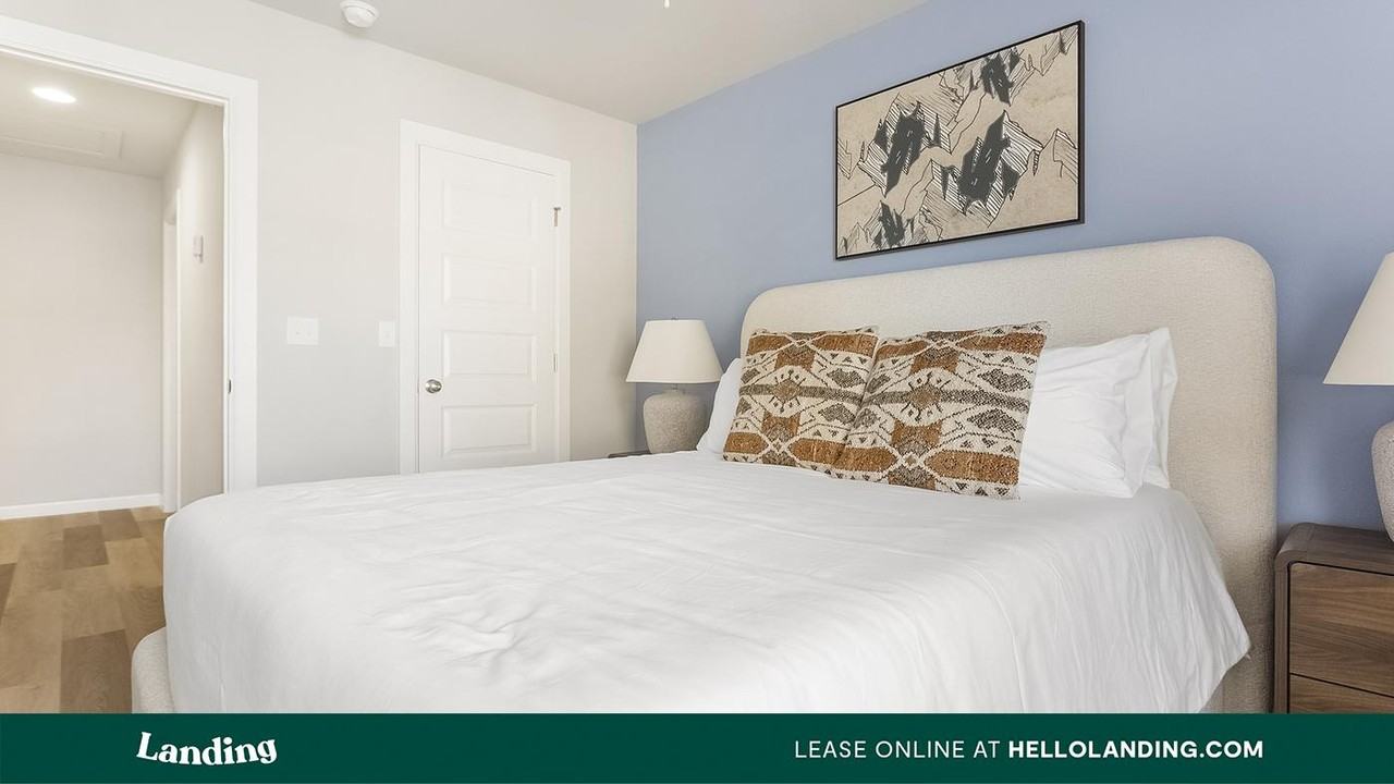 3401 Redbud Ln - Photo 5 of 50