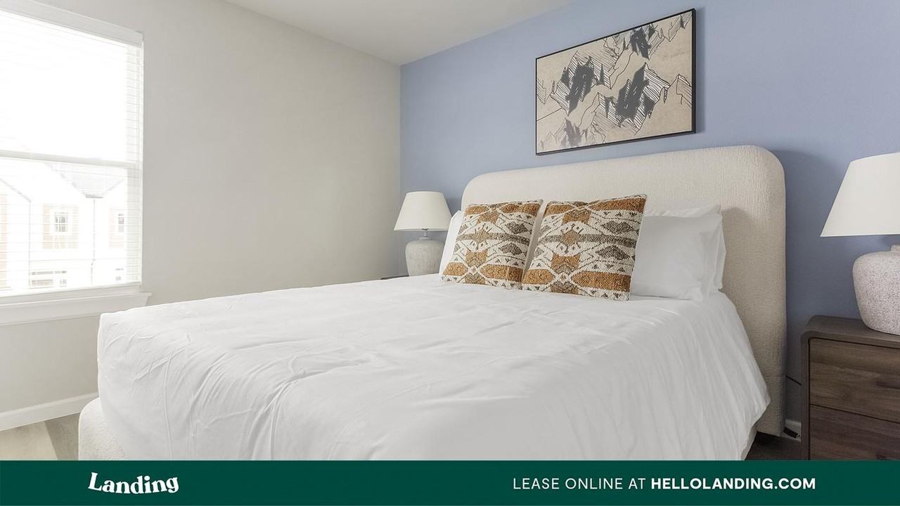 3401 Redbud Ln - Photo 7 of 50