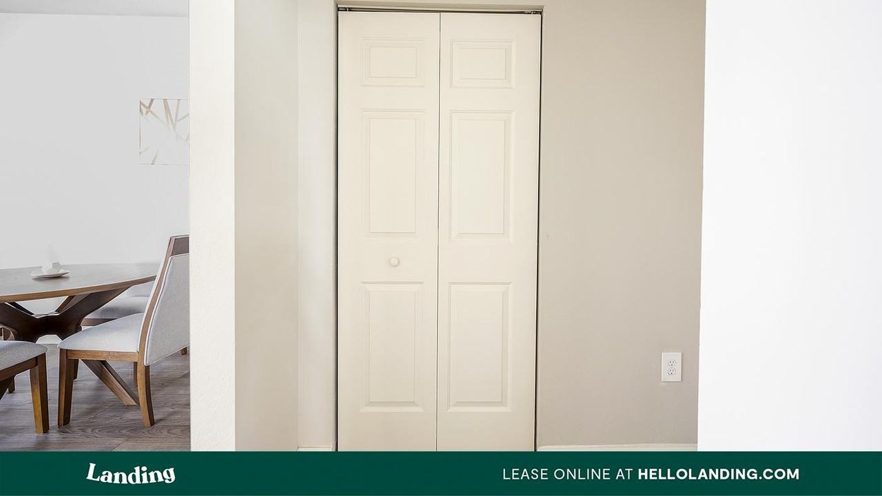 261 Veterans Pkwy - Photo 6 of 50