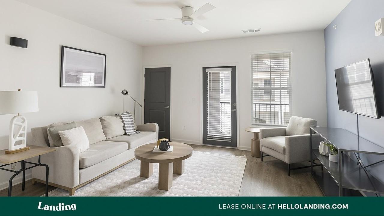 560 Jack Clift Blvd - Photo 2 of 50