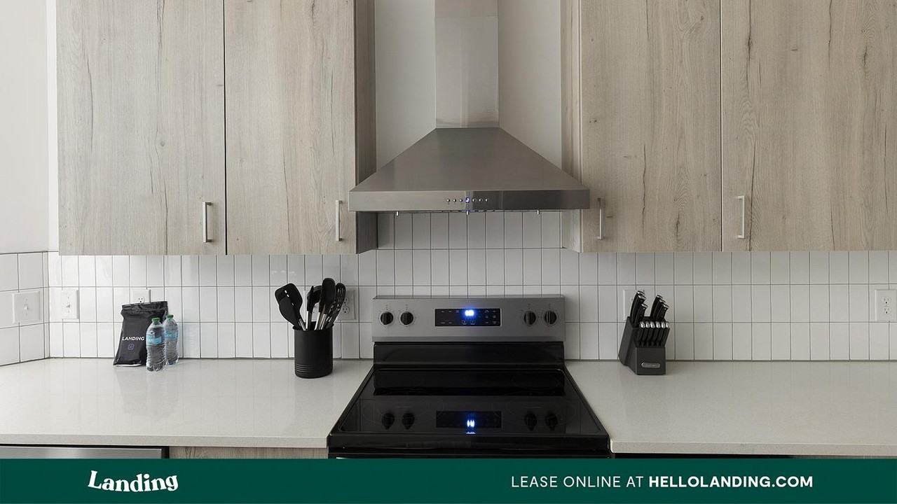 560 Jack Clift Blvd - Photo 5 of 50