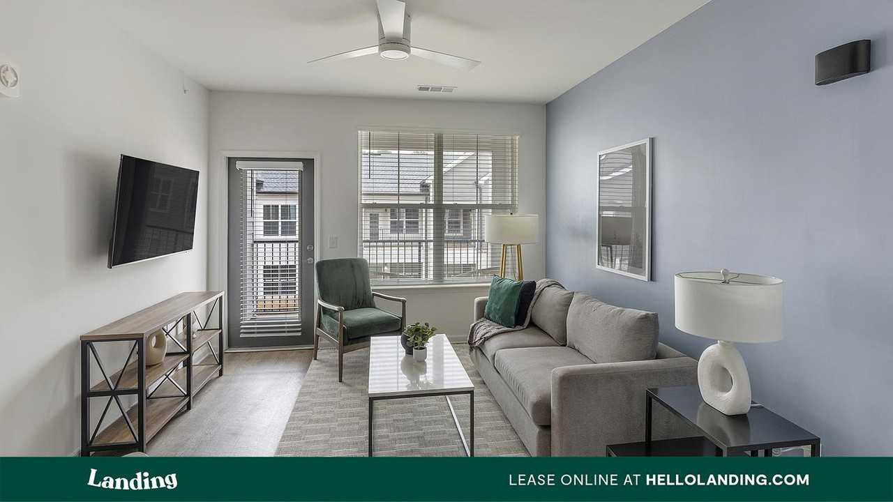 560 Jack Clift Blvd - Photo 2 of 50
