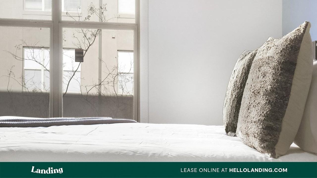 49 Boulevard SE - Photo 7 of 50