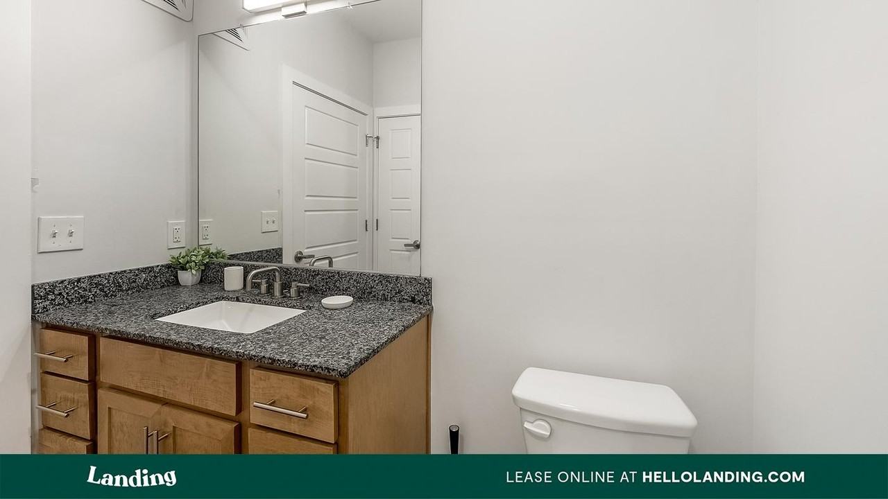 302 13th St S - Photo 5 of 50