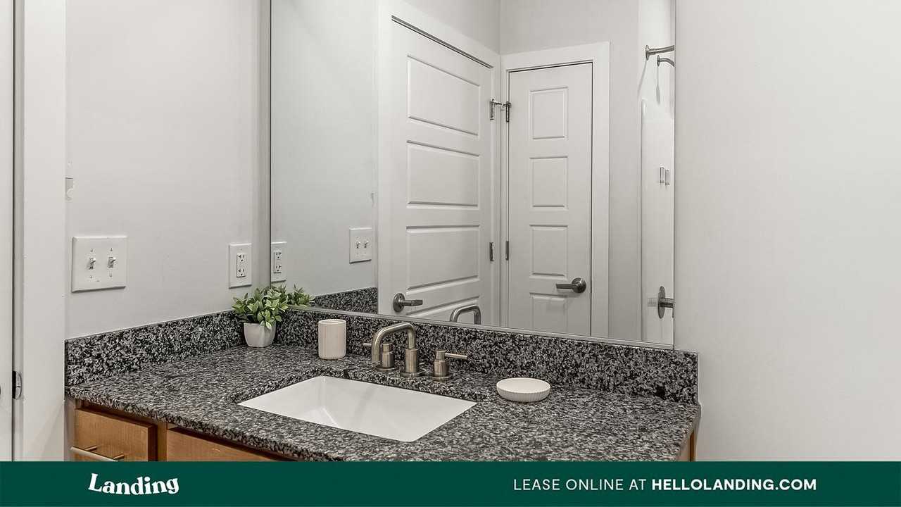 302 13th St S - Photo 6 of 50