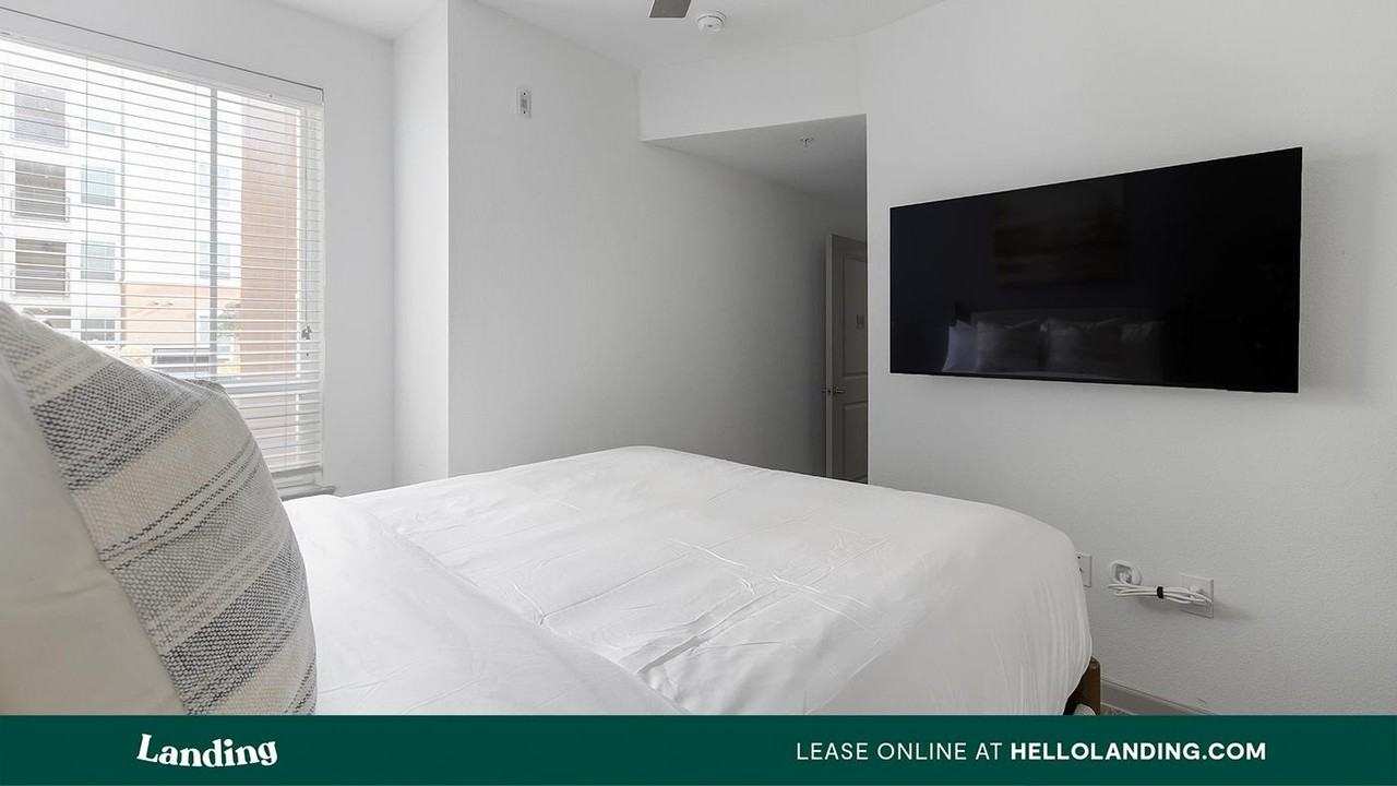 1001 S Center St - Photo 5 of 50