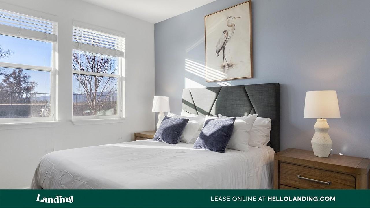 185 Polaris Pointe - Photo 3 of 50