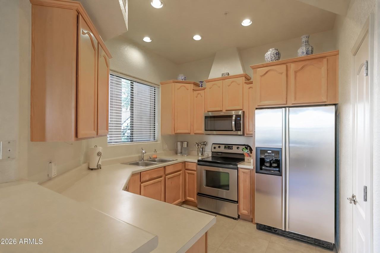 7027 N Scottsdale Rd Unit 132 #132 - Photo 6 of 48