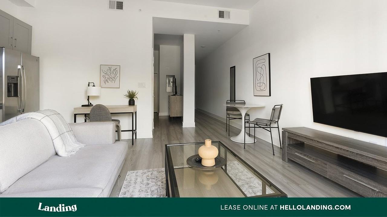 2250 McGregor Blvd - Photo 2 of 50