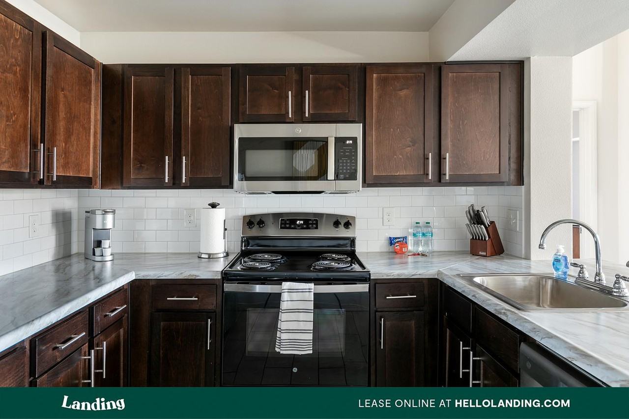 4300 Caravel Dr. - Photo 3 of 50