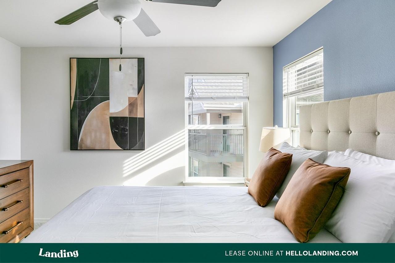 4300 Caravel Dr. - Photo 5 of 50