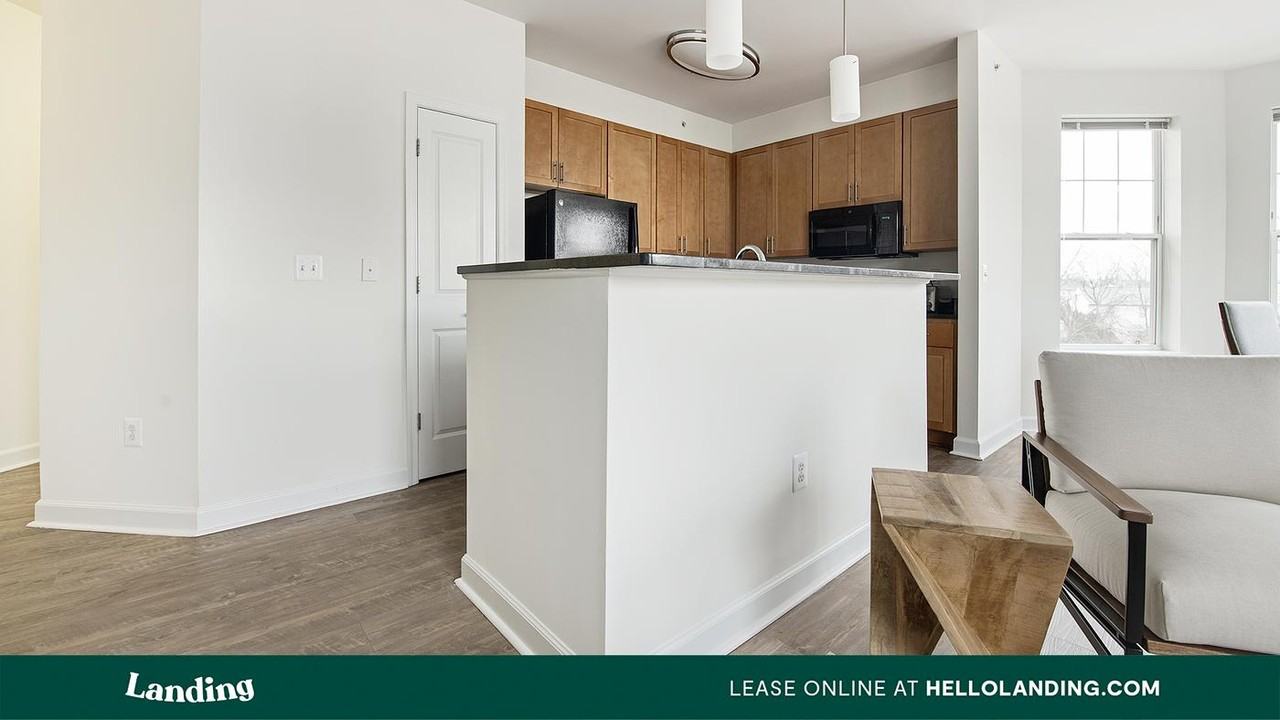 909 Mansion Dr - Photo 5 of 50