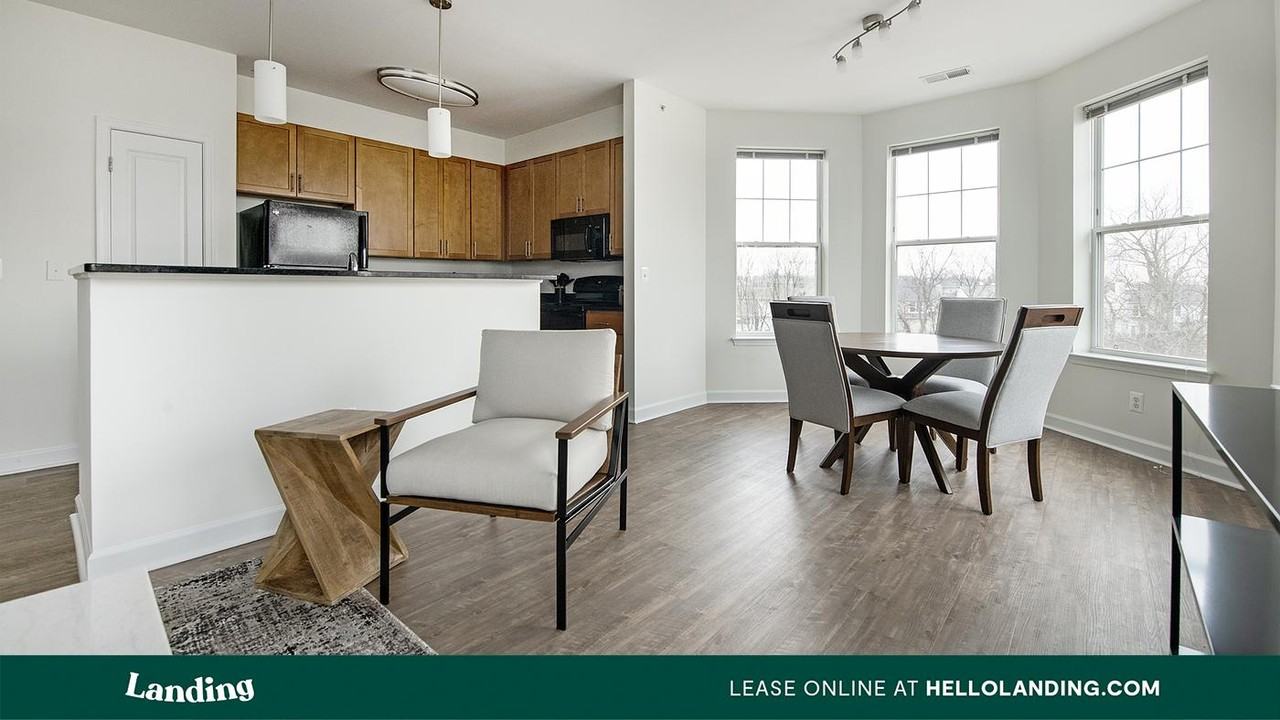 909 Mansion Dr - Photo 2 of 50