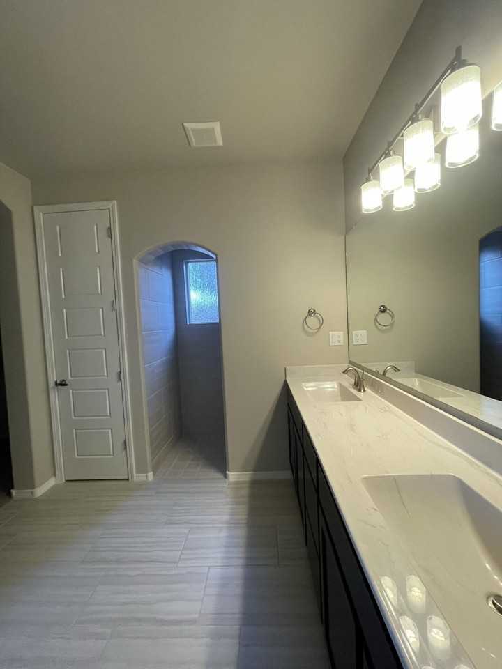 314 Adeline Ave Sw - Photo 3 of 6