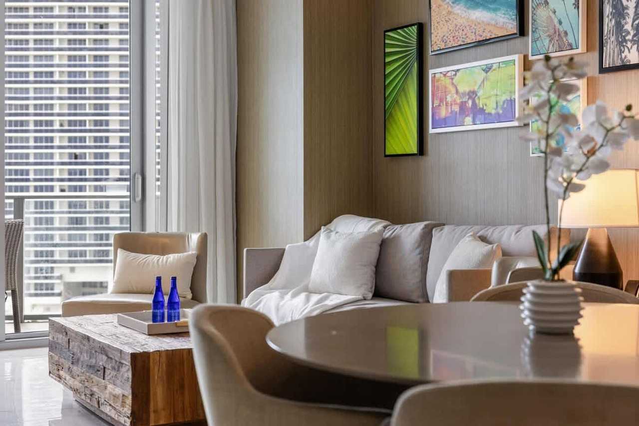 4011 S Ocean Dr #1372325P - Photo 4 of 48