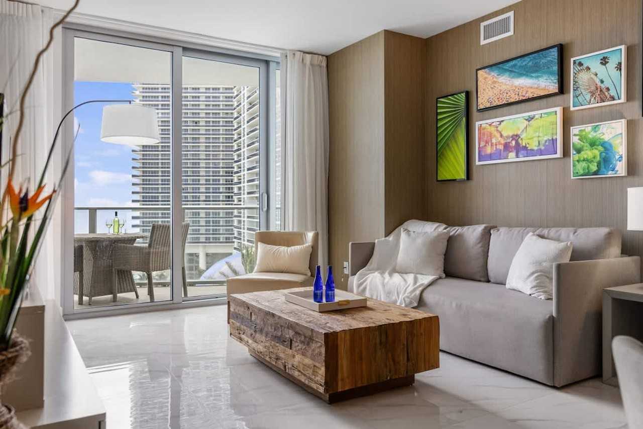 4011 S Ocean Dr #1372325P - Photo 5 of 48