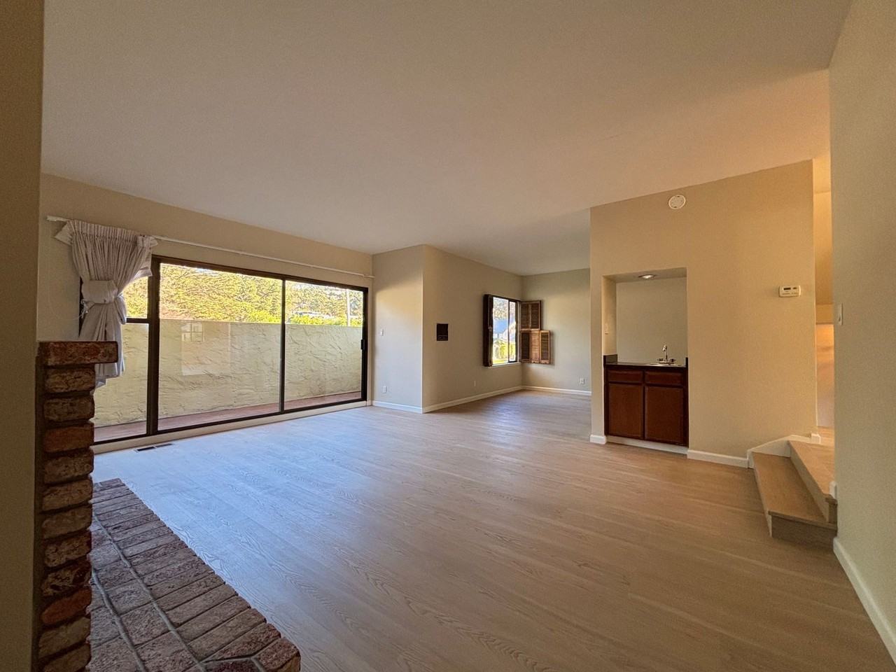 108 Galewood Cir - Photo 4 of 30