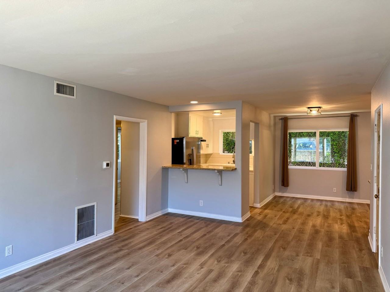 14701 Dickens St - Photo 2 of 15