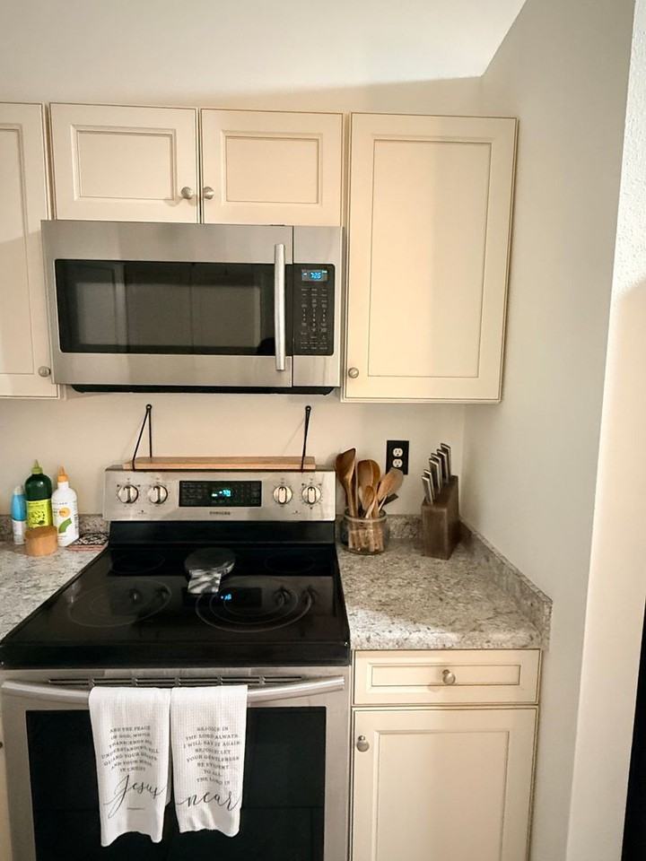 15 Kulanihakoi St Apt 5e - Photo 6 of 14