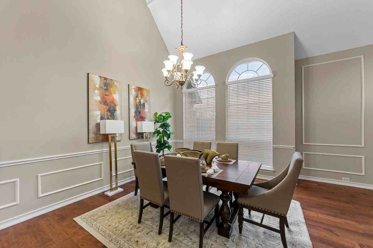 7705 Case Dr - Photo 7 of 37