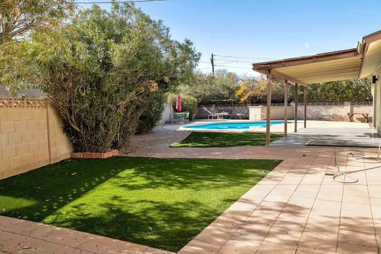 1001 E Riviera Dr - Photo 2 of 37