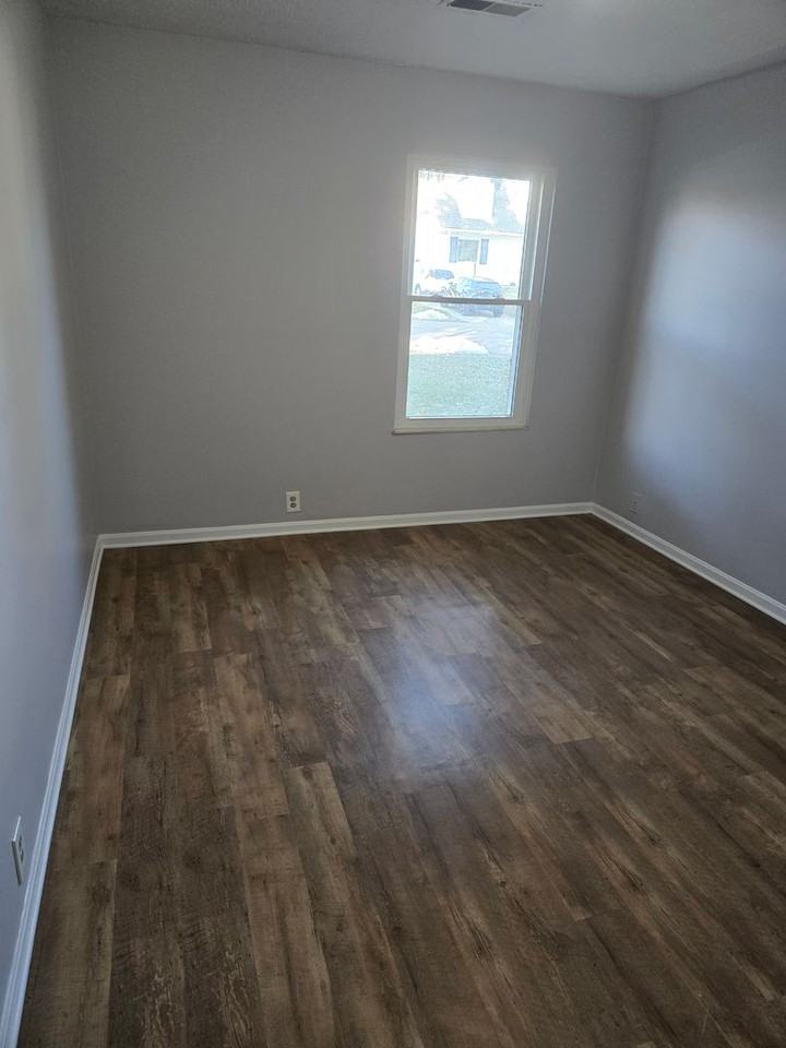 4175 Webster Ave #1 - Photo 5 of 8