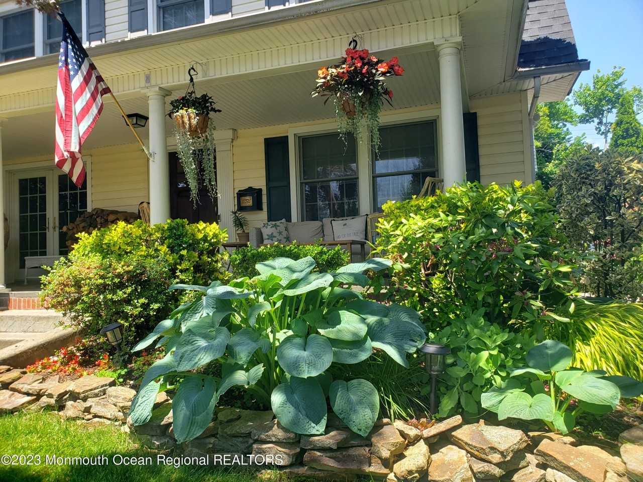 407 Chicago Blvd - Photo 4 of 33