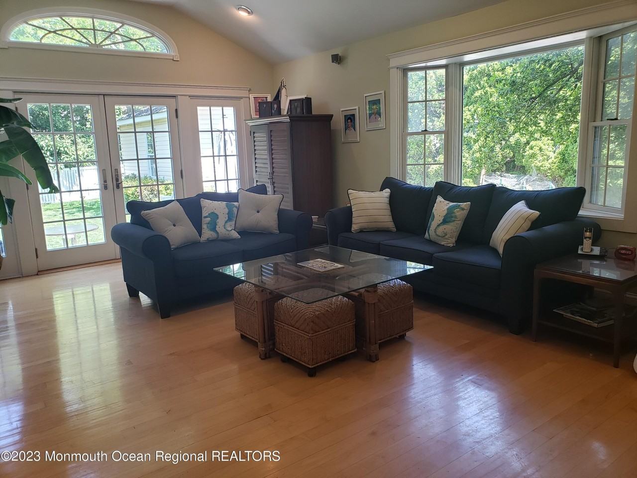 407 Chicago Blvd - Photo 7 of 33