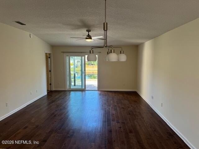 3907 Grand Central Pl W - Photo 5 of 21