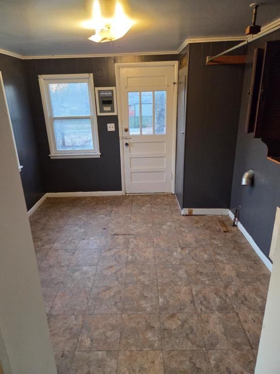 1218 Delaware St - Photo 5 of 8