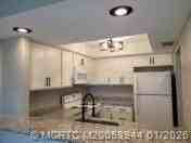 803 Se Central Pkwy Apt 5 #5 - Photo 3 of 27