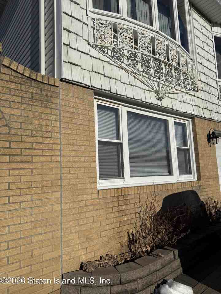 5 Elwood Ave - Photo 2 of 8