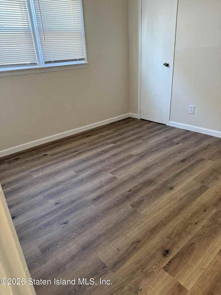 5 Elwood Ave - Photo 5 of 8