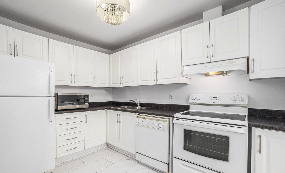 1585 Goth Ave - Photo 6 of 13