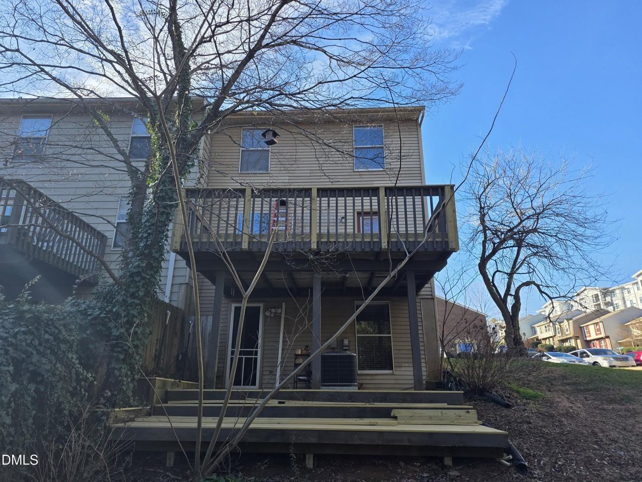 1717 Kayla Ct - Photo 5 of 27