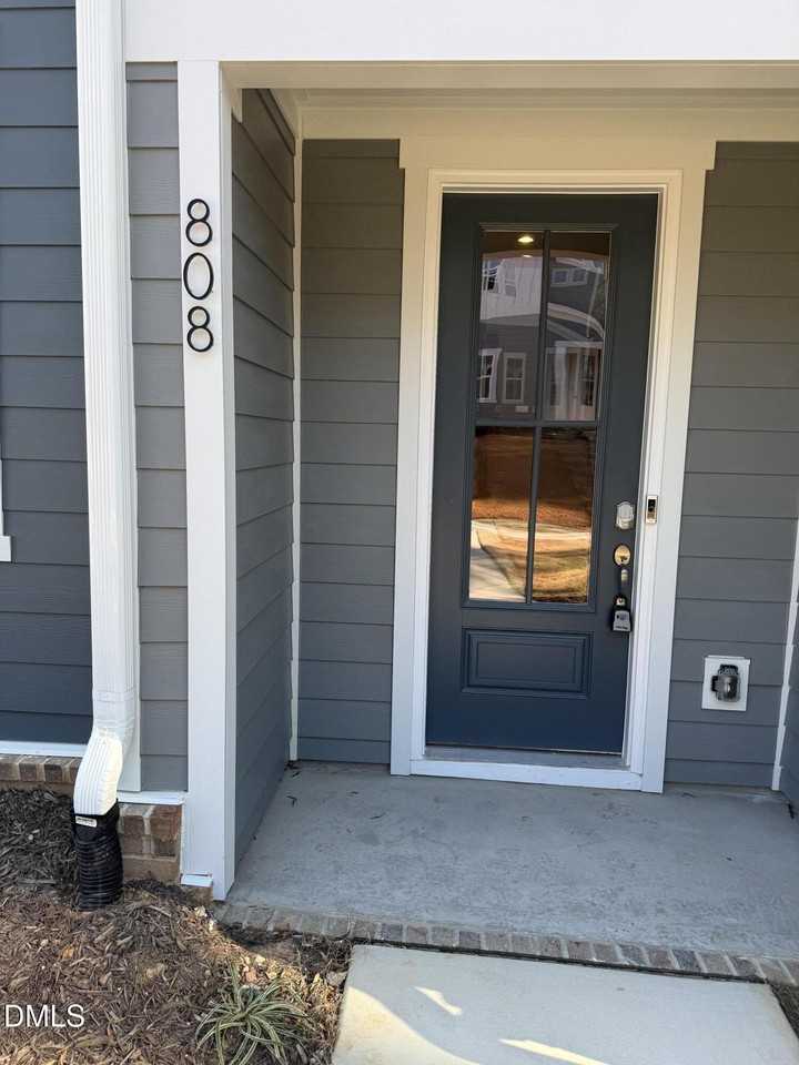 808 Hyperion Aly - Photo 2 of 24