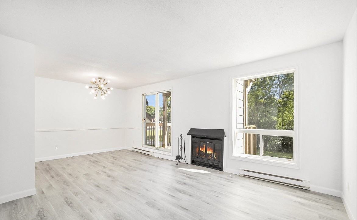 1585 Goth Ave - Photo 3 of 13