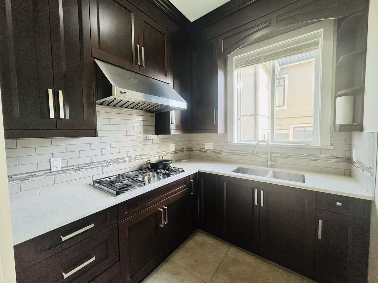 1600 Regan Avenue - Photo 2 of 24