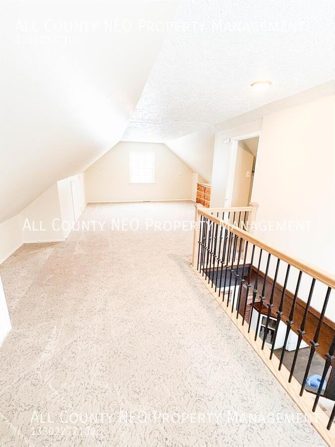 2359 12th St - Photo 5 of 32