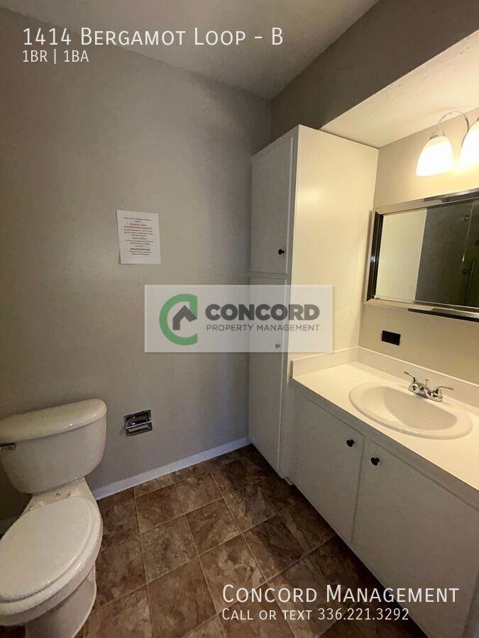 1414 Bergamot Loop #B - Photo 6 of 12