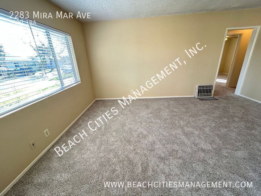 2283 Mira Mar Ave - Photo 5 of 34