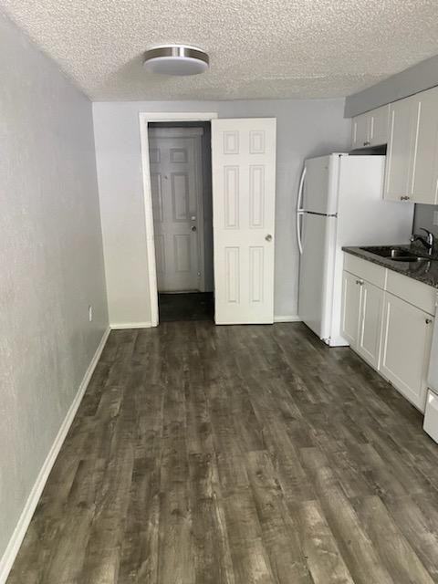 1008 35th Ave W #B - Photo 2 of 7