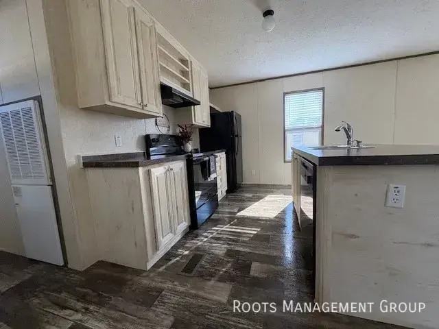 67 Remington St #27 - Photo 4 of 14