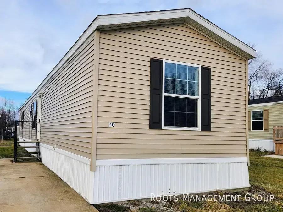 60 Willow St #60 - Photo 3 of 18