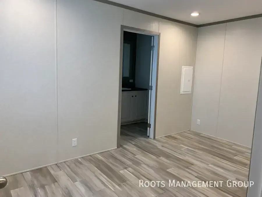 13093 Timothy Ct #31 - Photo 7 of 19