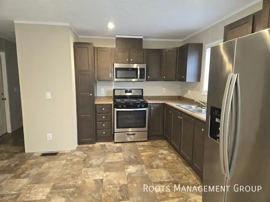 2594 Apollo Dr - Photo 6 of 16