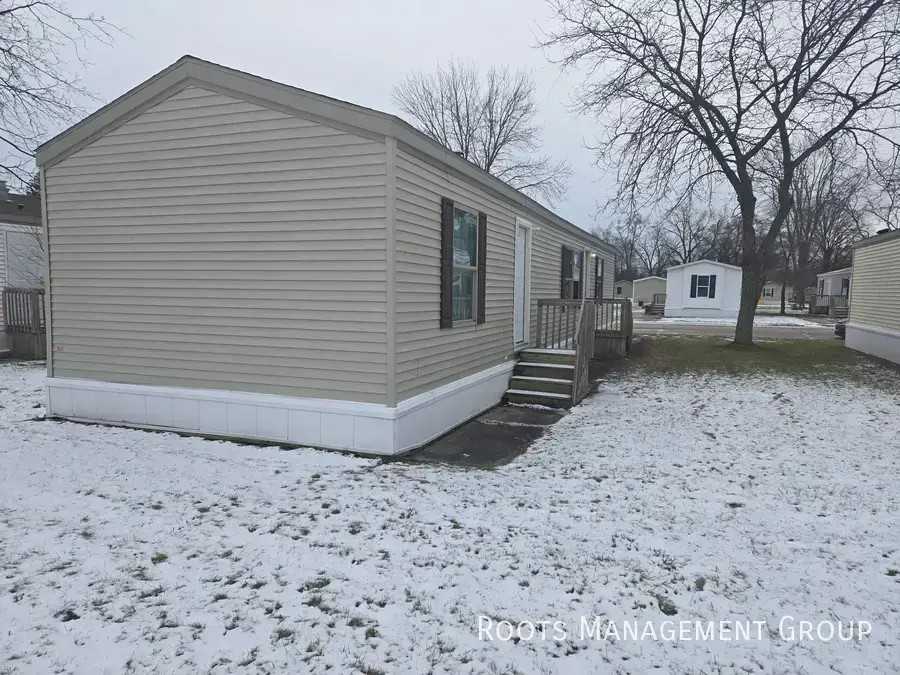 2773 Apollo Dr - Photo 2 of 16