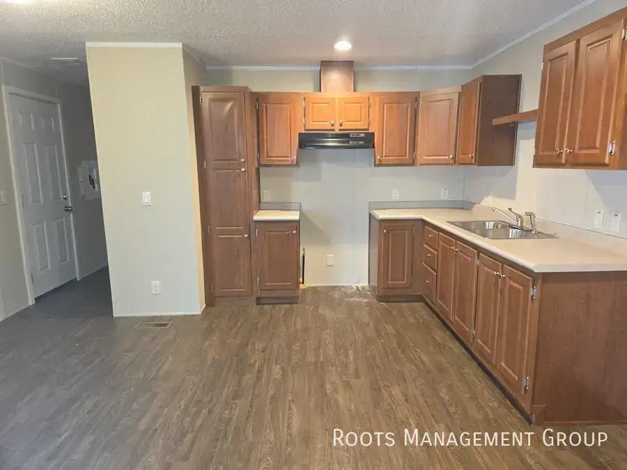 2773 Apollo Dr - Photo 6 of 16