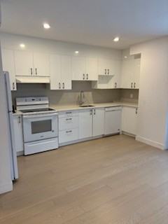4609 Rue de la Roche #102 - Photo 3 of 14