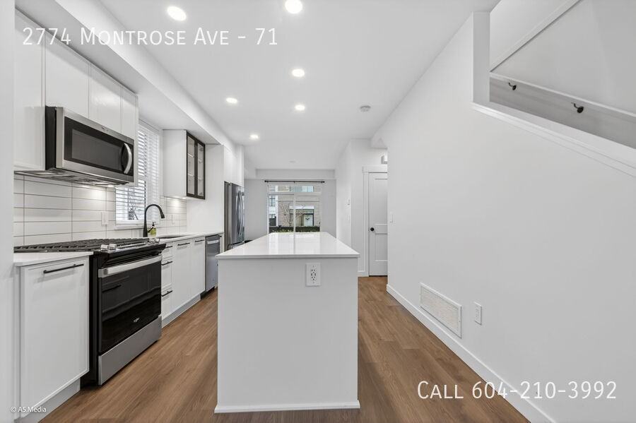 2774 Montrose Ave #71 - Photo 2 of 24